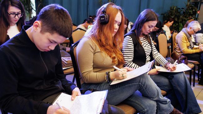 В Институте Виноградова оценили уровень грамотности молодежи в России