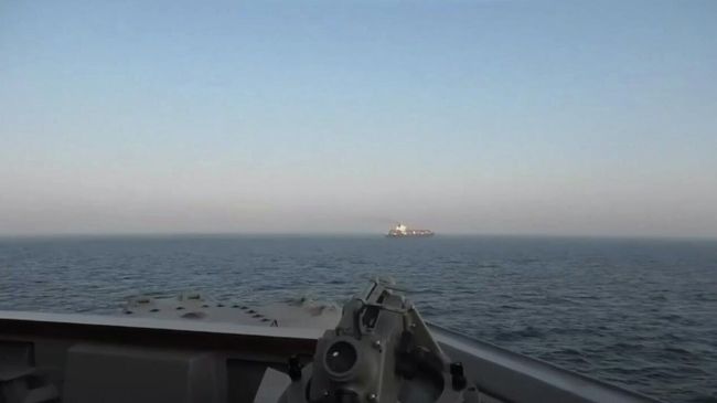 Перехват ВС США иранского судна Touska