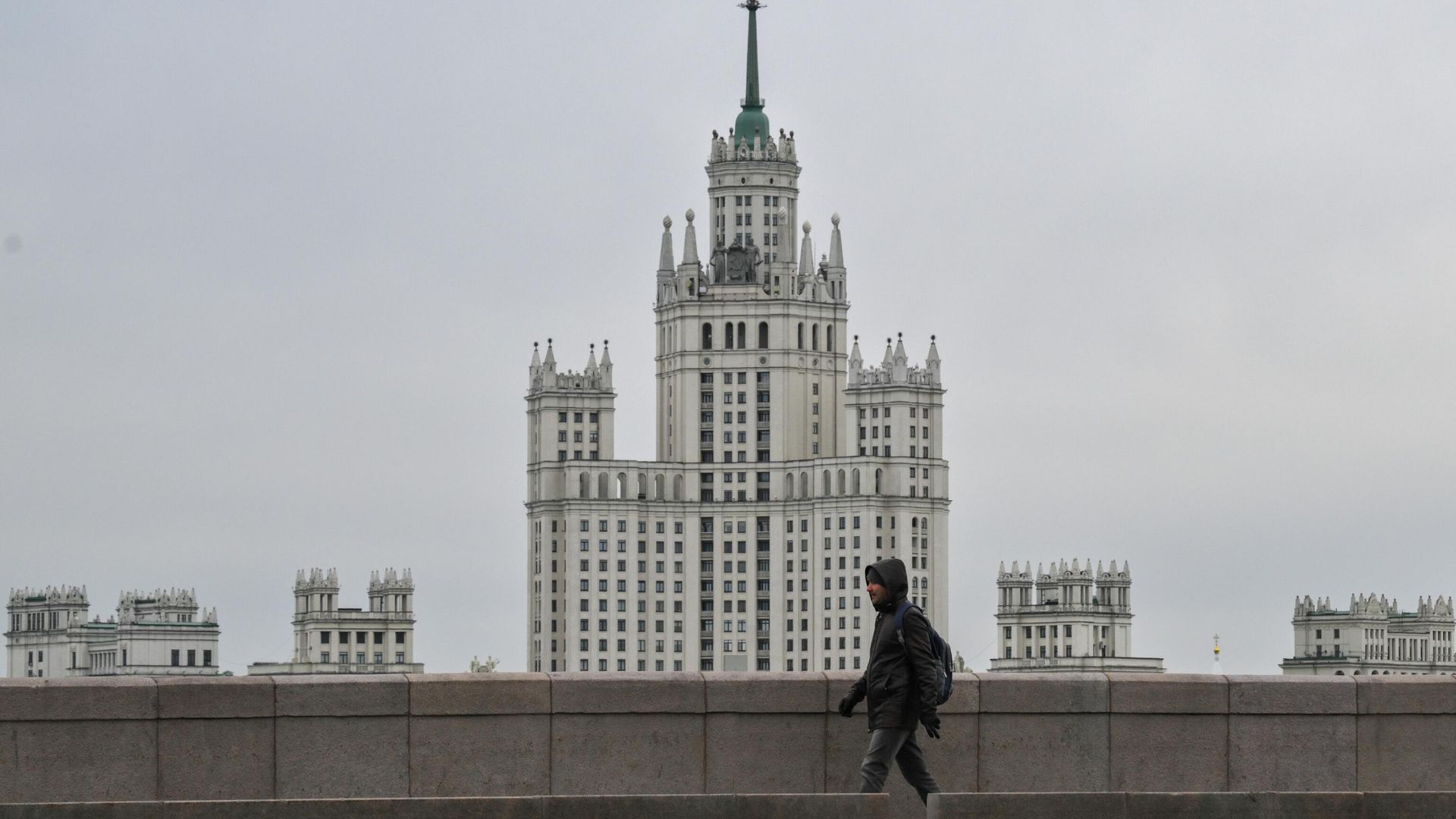 Холодная погода в Москве Холодная погода в Москве - РИА Новости, 1920, 22.04.2026