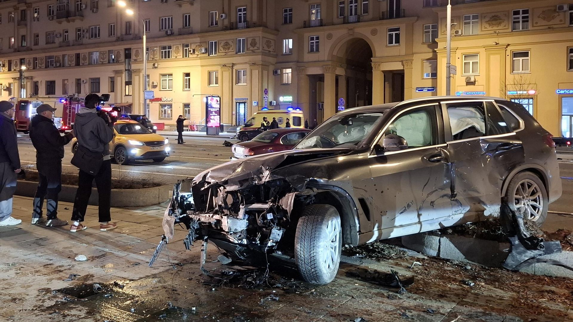 Последствия массового ДТП в центре Москвы. 21 апреля 2026 Последствия массового ДТП в центре Москвы. 21 апреля 2026 - РИА Новости, 1920, 21.04.2026