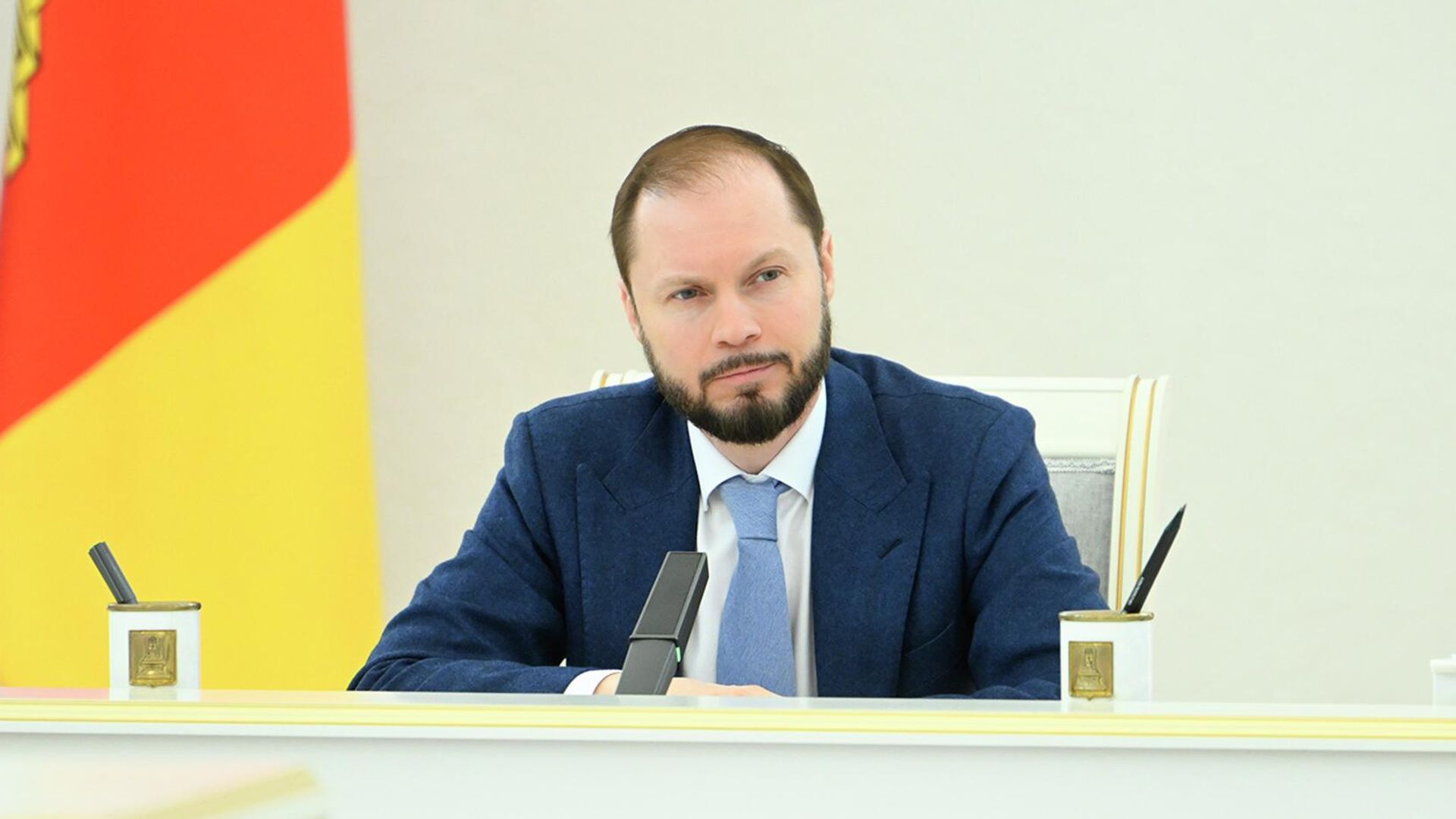 Временно исполняющий обязанности губернатора Тверской области Виталий Королев Временно исполняющий обязанности губернатора Тверской области Виталий Королев - РИА Новости, 1920, 21.04.2026
