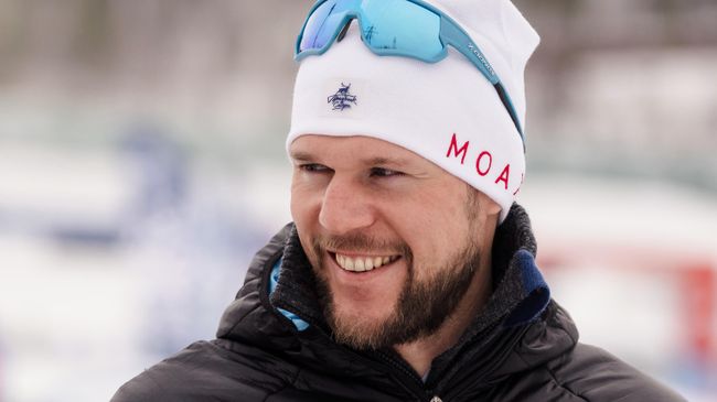 Лыжник Александр Панжинский на 51-м Мурманском лыжном марафоне