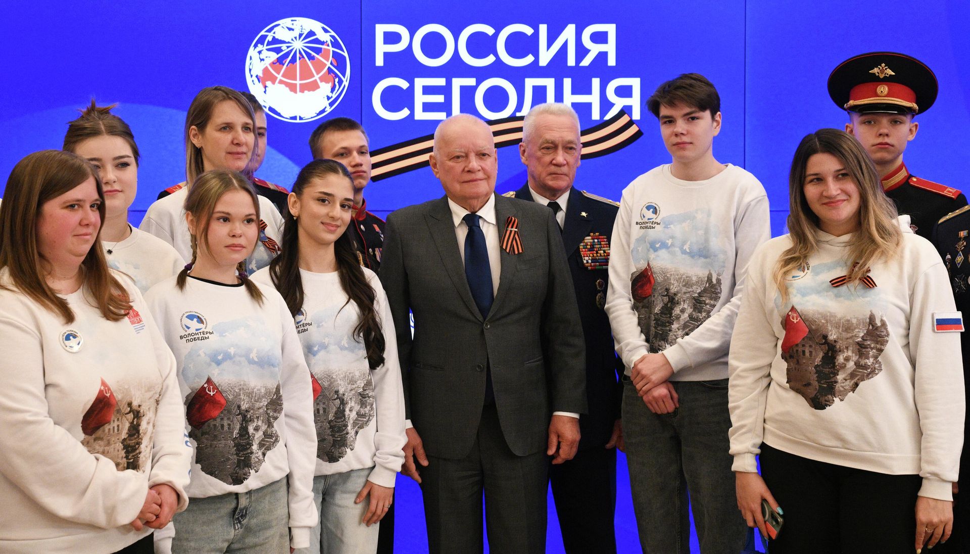 Пресс-конференция, посвященная старту акции Георгиевская ленточка Пресс-конференция, посвященная старту акции Георгиевская ленточка - РИА Новости, 1920, 22.04.2026