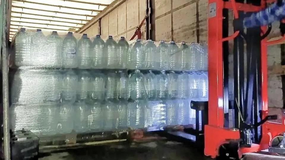 Патриаршая гуманитарная миссия доставила в Донецк 18 тонн воды - РИА Новости, 1920, 22.04.2026