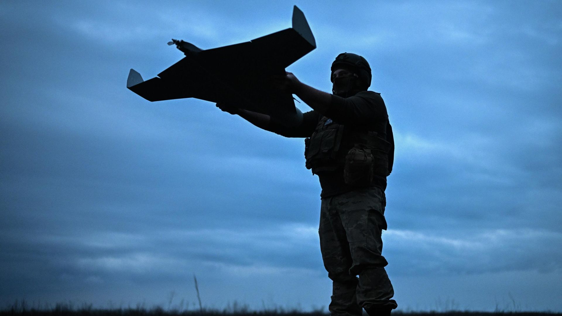 Российский военнослужащий в зоне проведения СВО Российский военнослужащий в зоне проведения СВО - РИА Новости, 1920, 27.04.2026