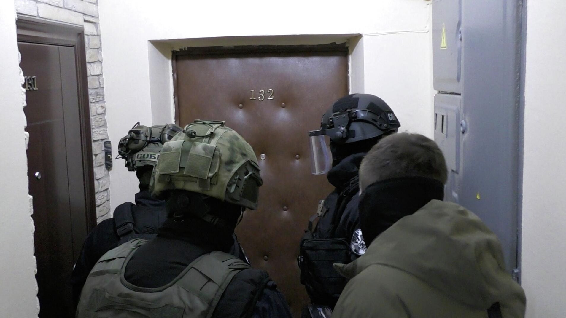 Задержание готовивших теракт против руководства Роскомнадзора Задержание готовивших теракт против руководства Роскомнадзора - РИА Новости, 1920, 24.04.2026