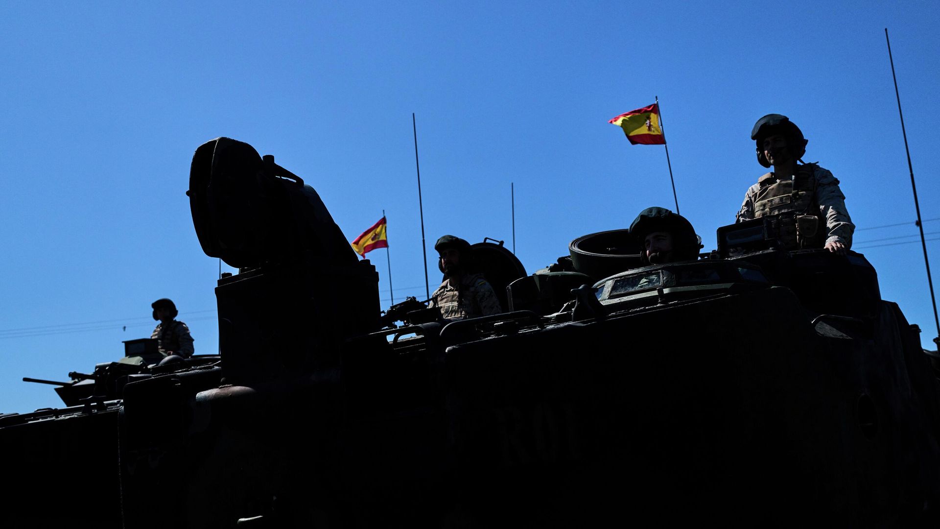 Испанские военные во время учений НАТО Испанские военные во время учений НАТО - РИА Новости, 1920, 26.05.2026