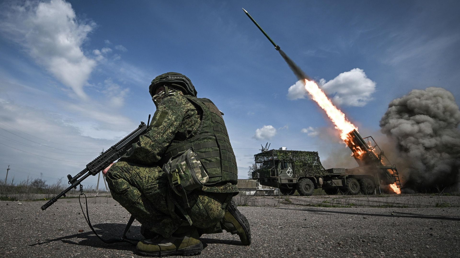 Российский военнослужащий Российский военнослужащий - РИА Новости, 1920, 31.08.2026