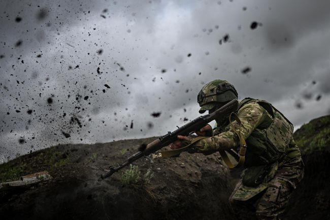 Российский военнослужащий Российский военнослужащий