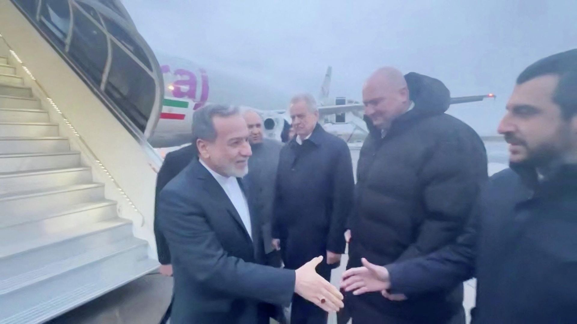 Прибытие главы МИД Ирана Аббаса Аракчи в Санкт-Петербург. 27 апреля 2026 Прибытие главы МИД Ирана Аббаса Аракчи в Санкт-Петербург. 27 апреля 2026 - РИА Новости, 1920, 27.04.2026