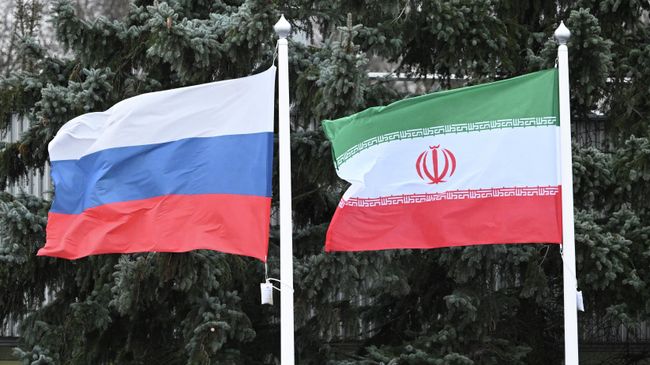 Флаги России и Ирана