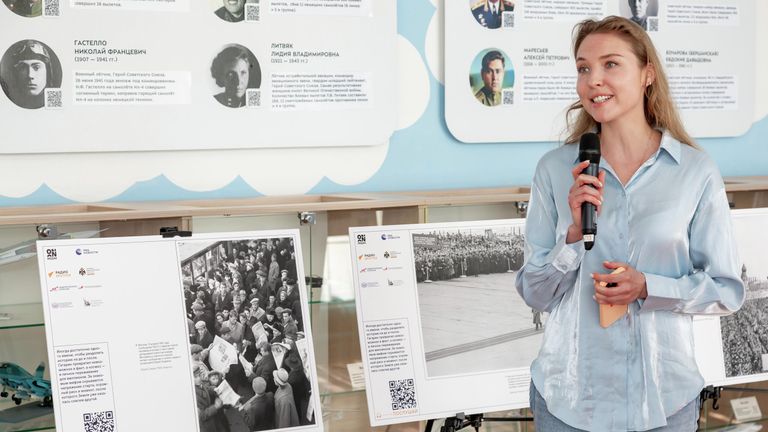 Фотовыставка Первые среди звезд открылась в ВДЦ Орленок Фотовыставка Первые среди звезд открылась в ВДЦ Орленок