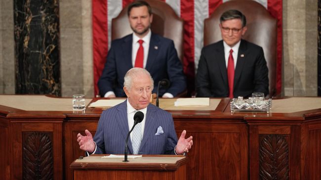 Король Великобритании Карл III выступает перед конгрессом США. 28 апреля 2026