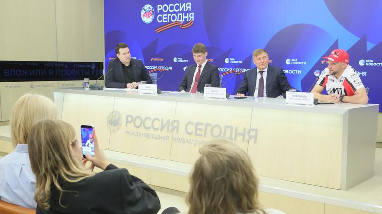 Пресс-конференция на тему: Развитие мотоспорта России в интересах детей и молодежи Пресс-конференция на тему: Развитие мотоспорта России в интересах детей и молодежи