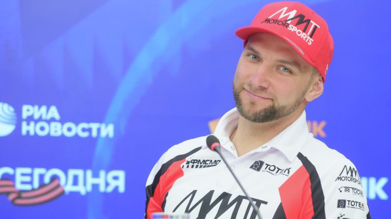 Российский мотогонщик, многократный чемпион России, бронзовый призёр чемпионата мира по мотокроссу (2015) Евгений Бобрышев Российский мотогонщик, многократный чемпион России, бронзовый призёр чемпионата мира по мотокроссу (2015) Евгений Бобрышев