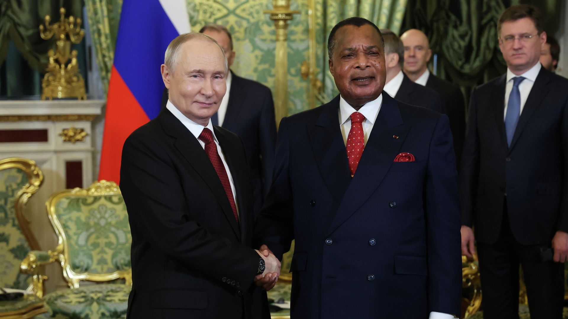 Владимир Путин и президент Республики Конго Дени Сассу-Нгессо Владимир Путин и президент Республики Конго Дени Сассу-Нгессо - РИА Новости, 1920, 29.04.2026
