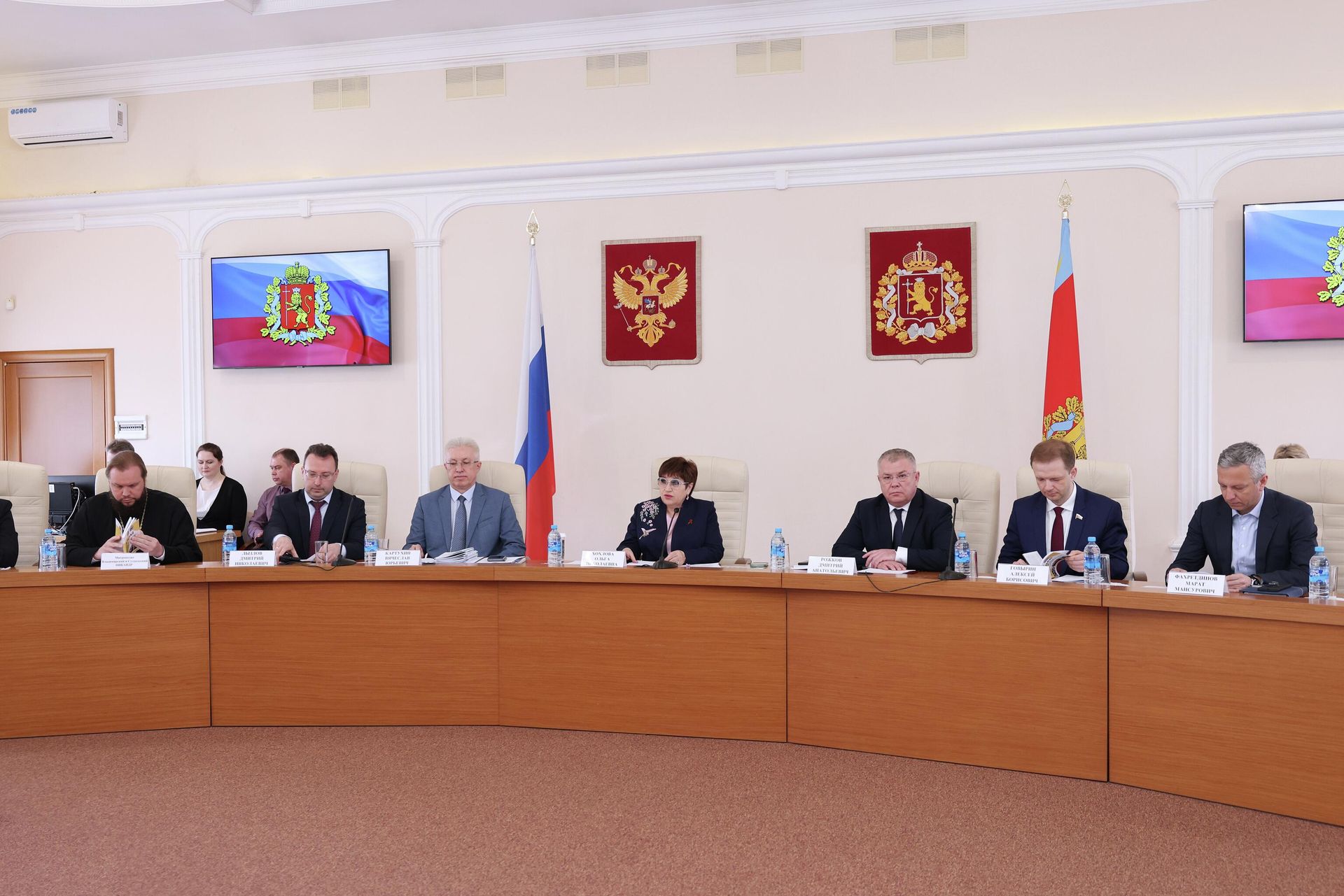 Во Владимирской области расширили права ветеранов СВО на получение участков Во Владимирской области расширили права ветеранов СВО на получение участков - РИА Новости, 1920, 30.04.2026