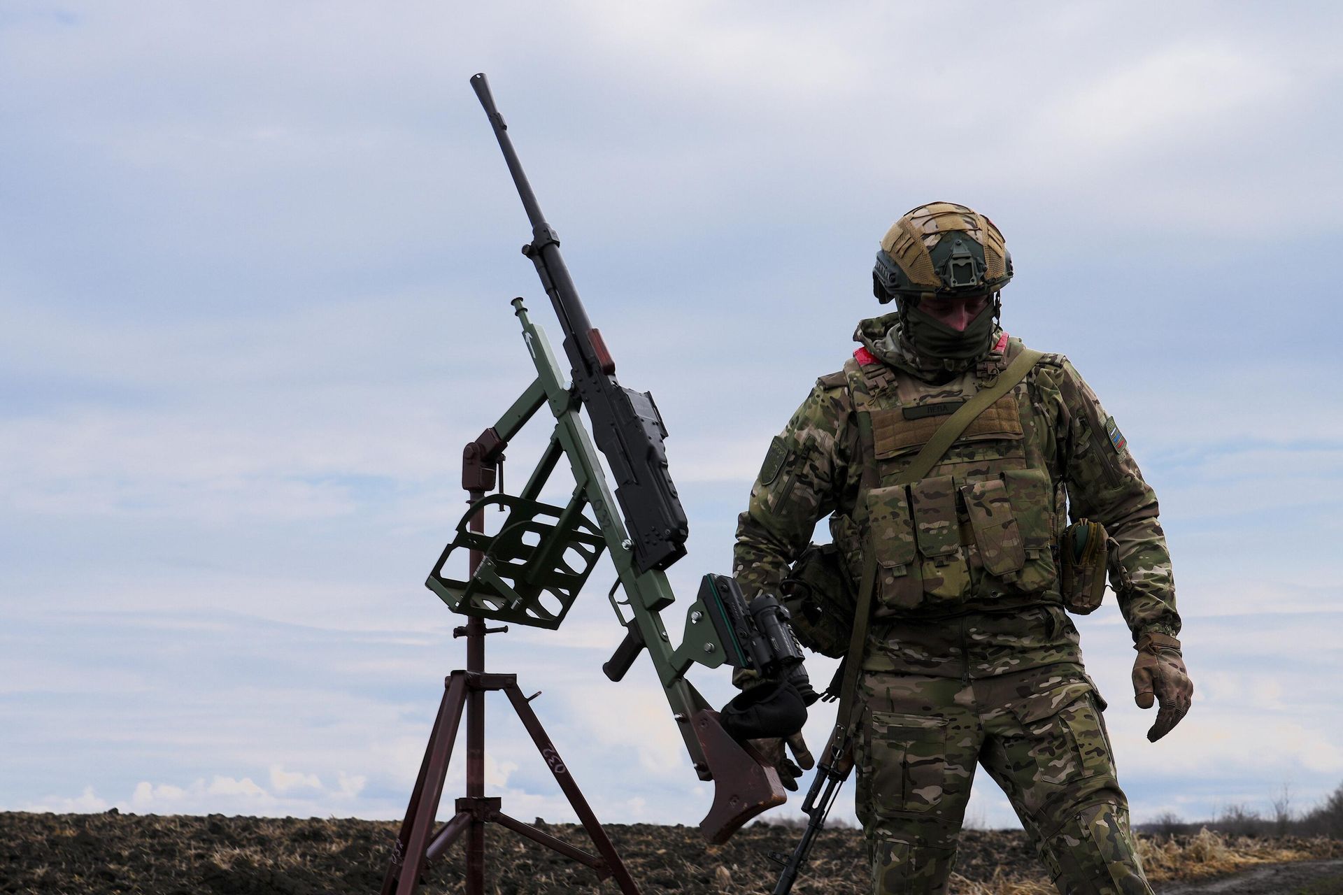 Боец мобильной огневой группы в Курской области