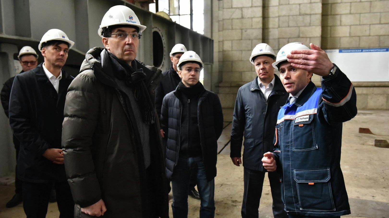  Полпред в ЦФО и губернатор Ярославской области оценили работу Угличской ГЭС - РИА Новости, 1920, 30.04.2026