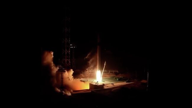 Старт ракеты Союз-5 с космодрома Байконур