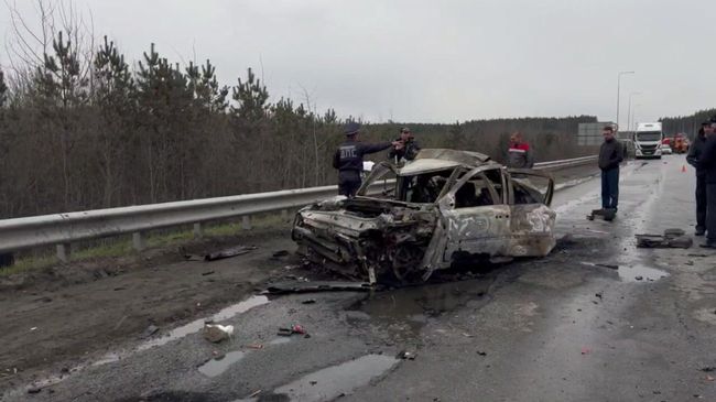 Работа автоинспекторов на месте ДТП в свердловской области