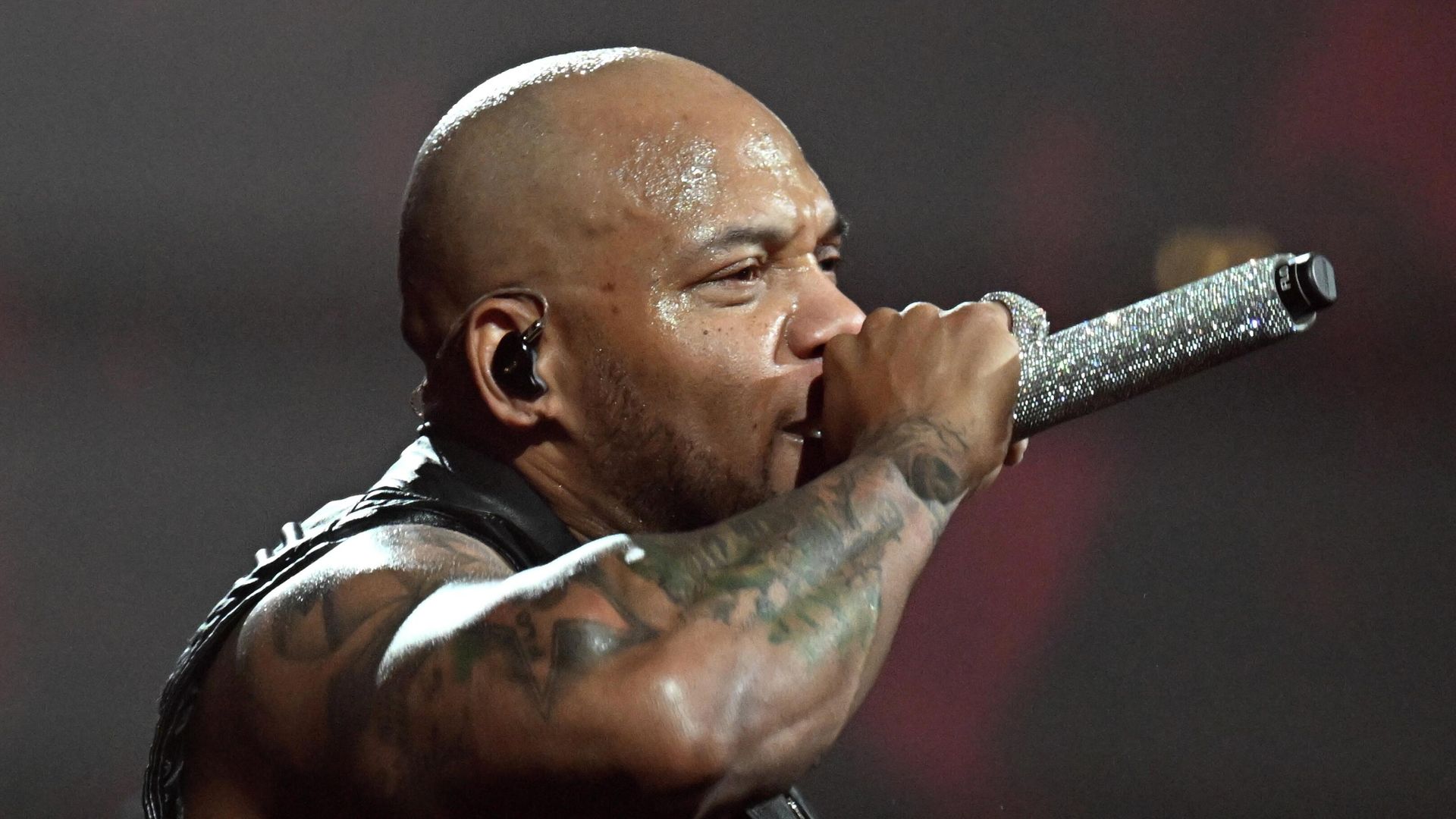 Концерт американского рэп-исполнителя Flo Rida на сцене ЦСКА Арена в Москве Концерт американского рэп-исполнителя Flo Rida на сцене ЦСКА Арена в Москве - РИА Новости, 1920, 02.05.2026
