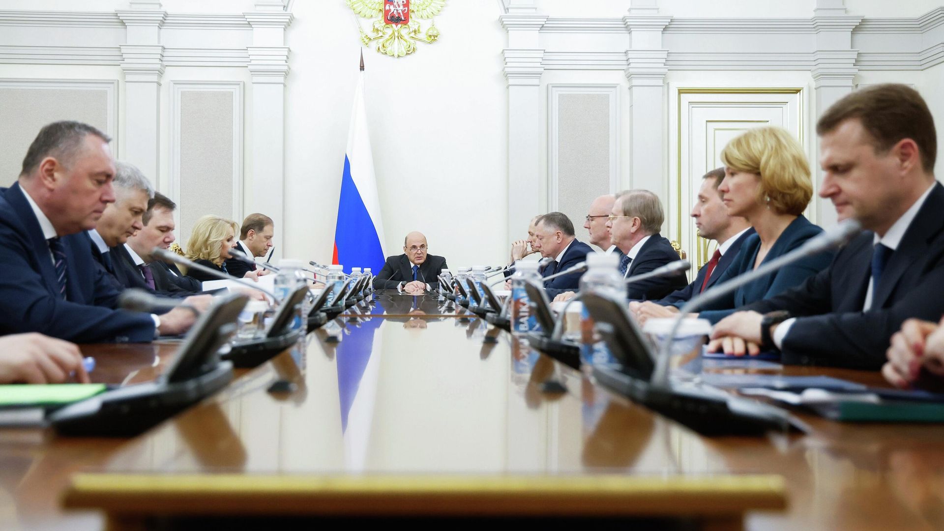 Председатель правительства РФ Михаил Мишустин проводит оперативное совещание с вице-премьерами Председатель правительства РФ Михаил Мишустин проводит оперативное совещание с вице-премьерами - РИА Новости, 1920, 04.05.2026