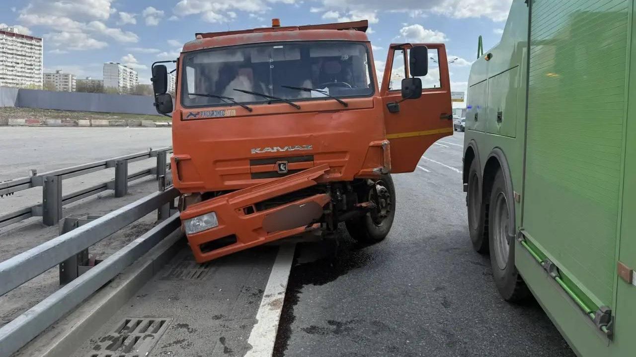 Последствия массового ДТП на МКАД Последствия массового ДТП на МКАД - РИА Новости, 1920, 04.05.2026
