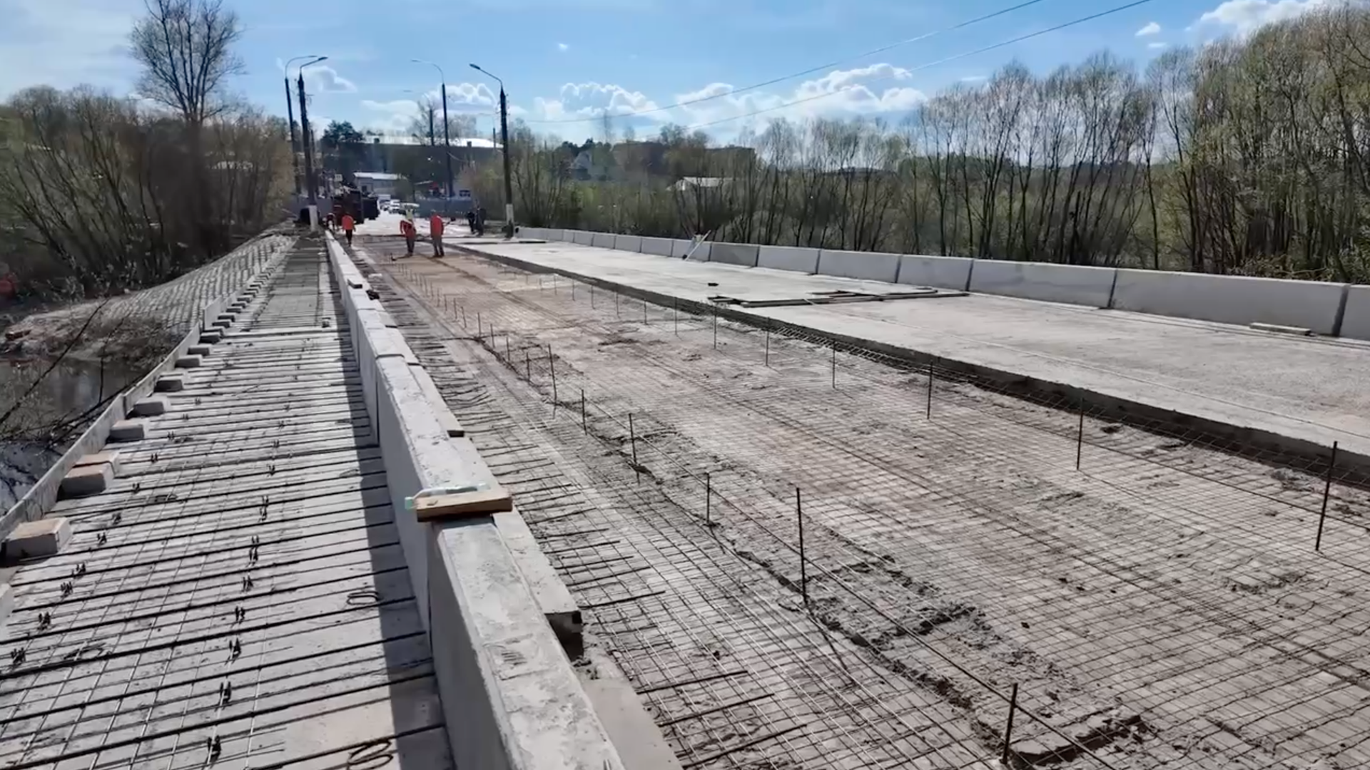 Строительство моста в городе Кохма Ивановской области Строительство моста в городе Кохма Ивановской области - РИА Новости, 1920, 04.05.2026
