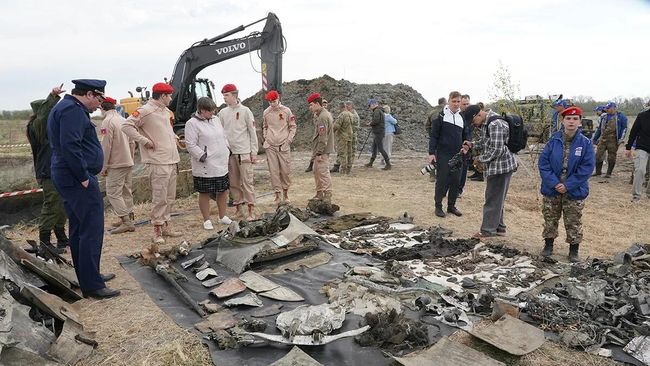 Экипаж самолета Ил-2 и останки советских солдат обнаружили поисковики в Зеленоградском районе Калининградской области
