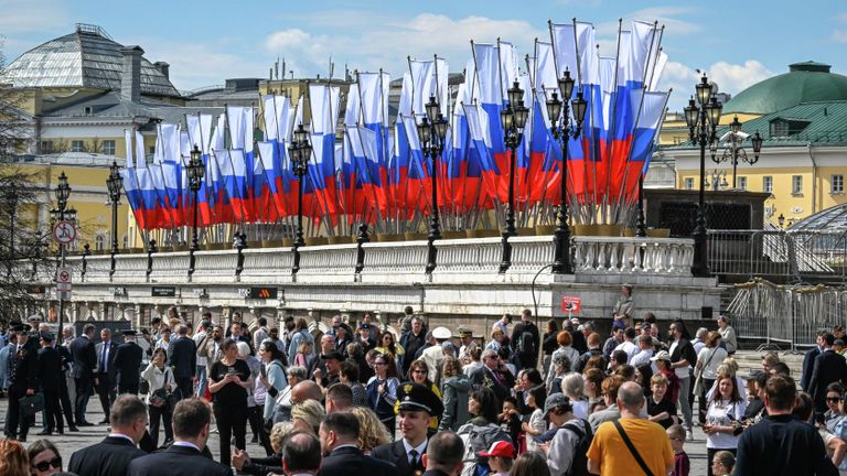 Оформление центра Москвы ко Дню Победы