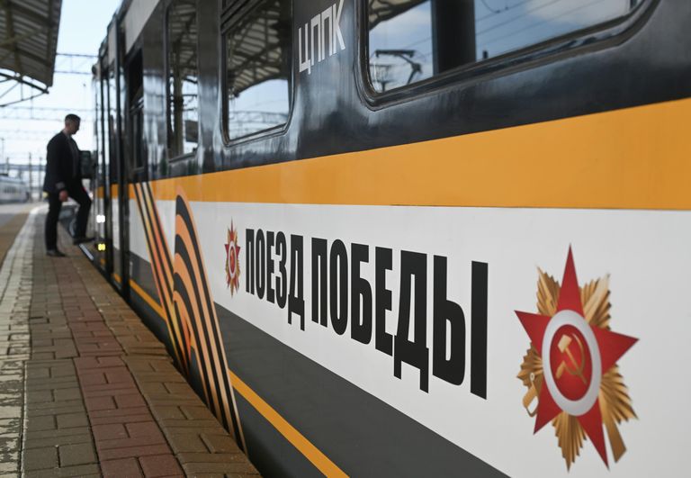 Тематический электропоезд ко Дню Победы в Москве