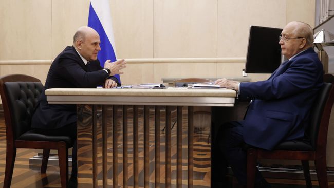 Председатель правительства РФ Михаил Мишустин и ректор МГУ имени М. В. Ломоносова Виктор Садовничий во время встречи. 7 мая 2026