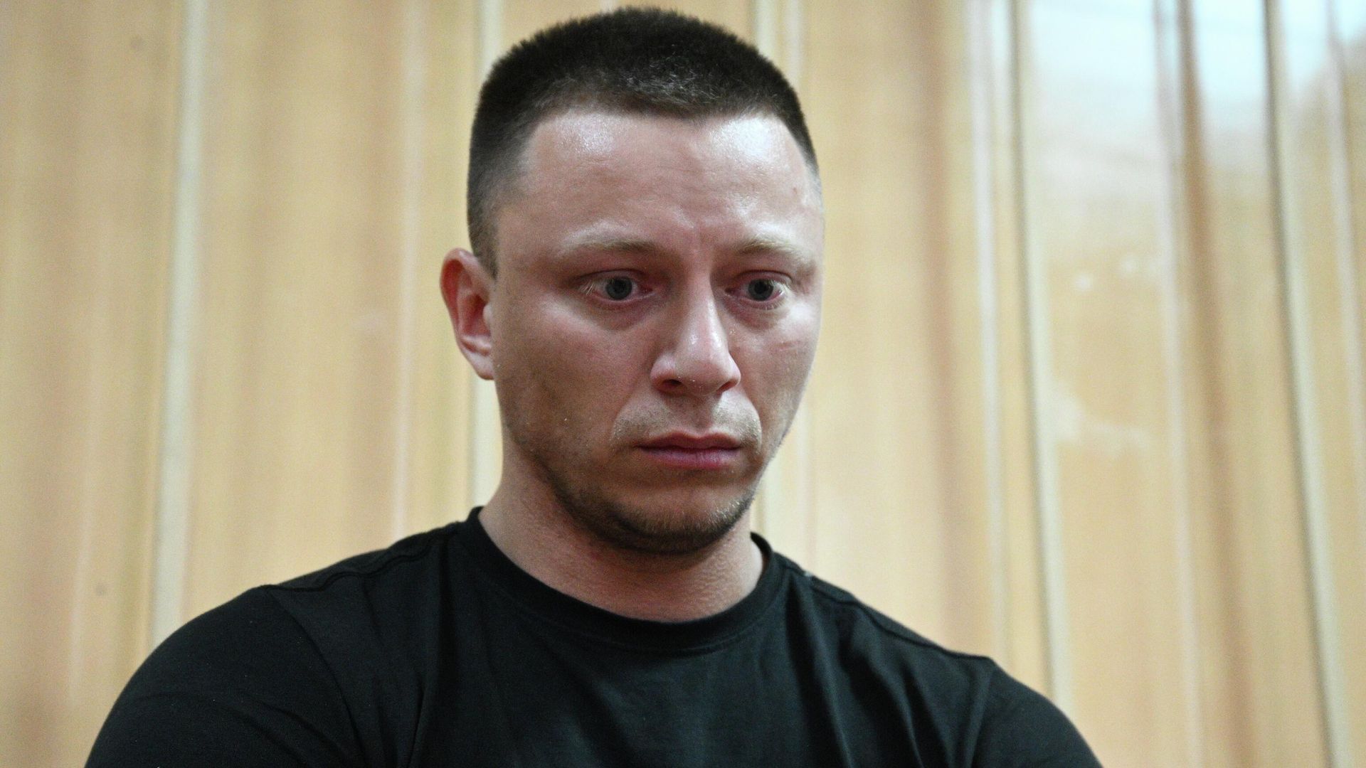 Байкер Максим Завирюха в Никулинском районном суде Москвы перед заседанием по избранию меры пресечения. 7 мая 2026 Байкер Максим Завирюха в Никулинском районном суде Москвы перед заседанием по избранию меры пресечения. 7 мая 2026 - РИА Новости, 1920, 07.05.2026