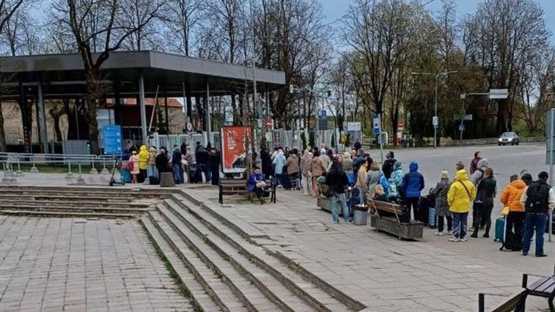 Очередь на КПП Нарва — Ивангород Очередь на КПП Нарва — Ивангород - РИА Новости, 1920, 08.05.2026
