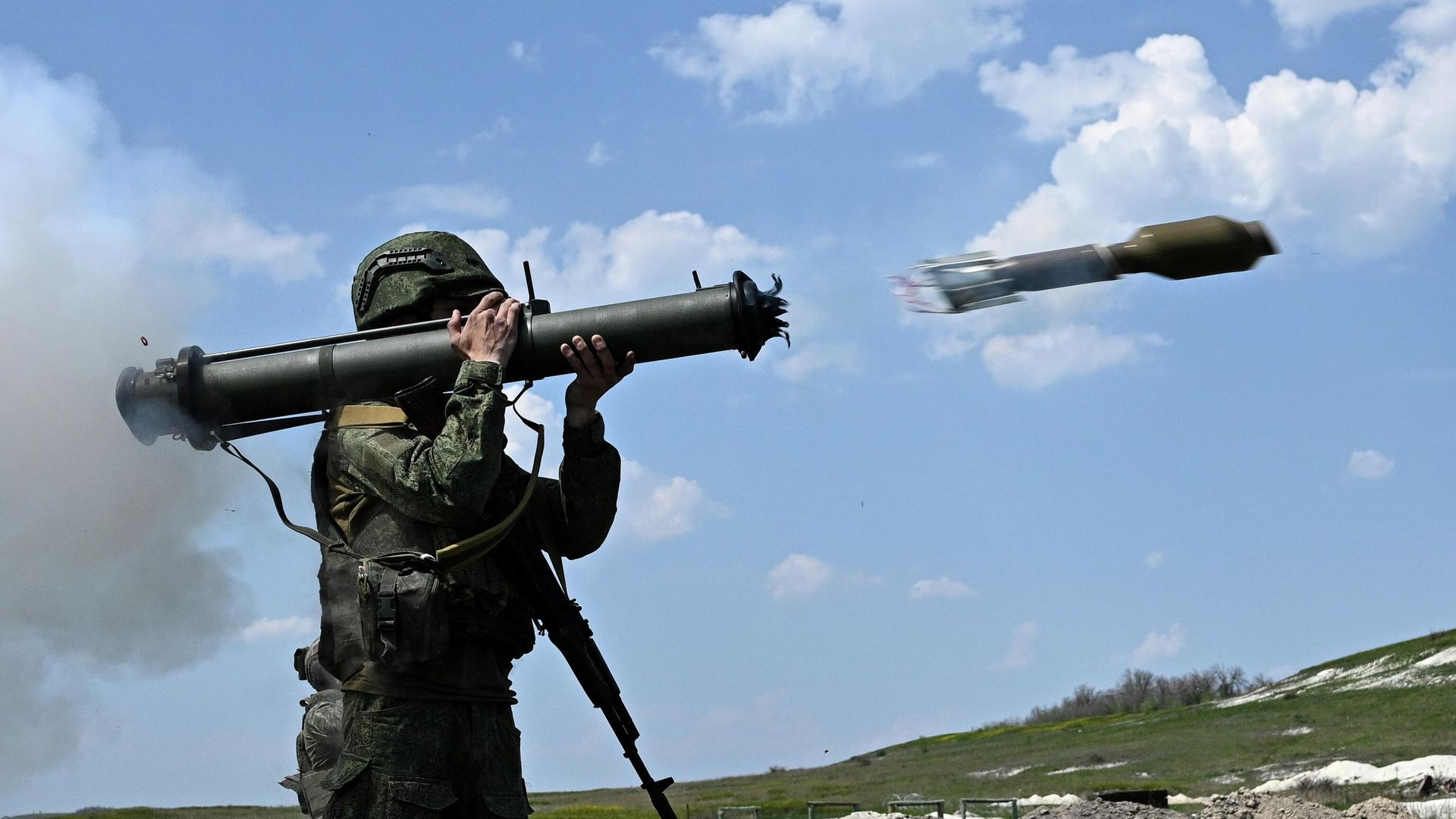 Российский военнослужащий в зоне СВО Российский военнослужащий в зоне СВО - РИА Новости, 1920, 19.05.2026