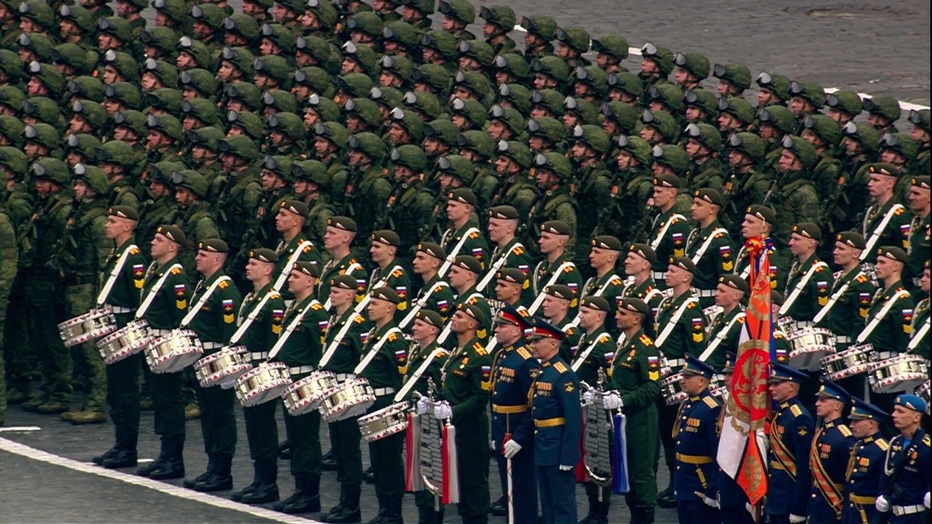 Военный парад в Москве в честь 81-й годовщины Победы в Великой Отечественной войне (стоп-кадр видео) - РИА Новости, 1920, 09.05.2026