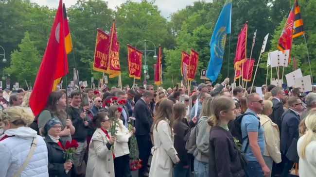 Шествие Бессмертного полка в Берлине
