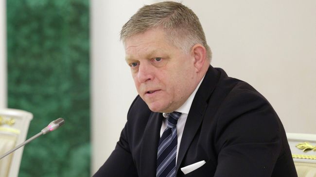 Премьер-министр Словакии Роберт Фицо во время встречи с президентом РФ Владимиром Путиным