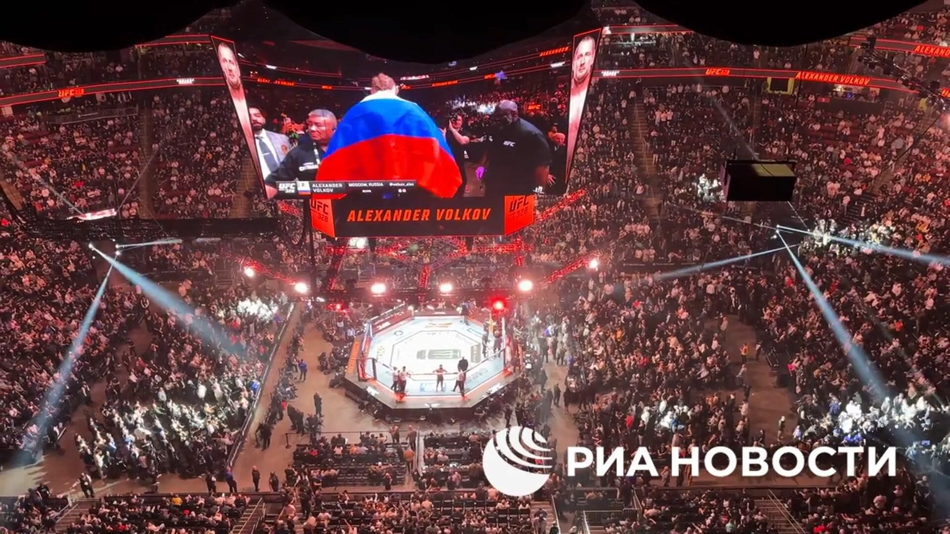 Российский боец Александр Волков выходит на бой в США под Катюшу Российский боец Александр Волков выходит на бой в США под Катюшу - РИА Новости, 1920, 10.05.2026