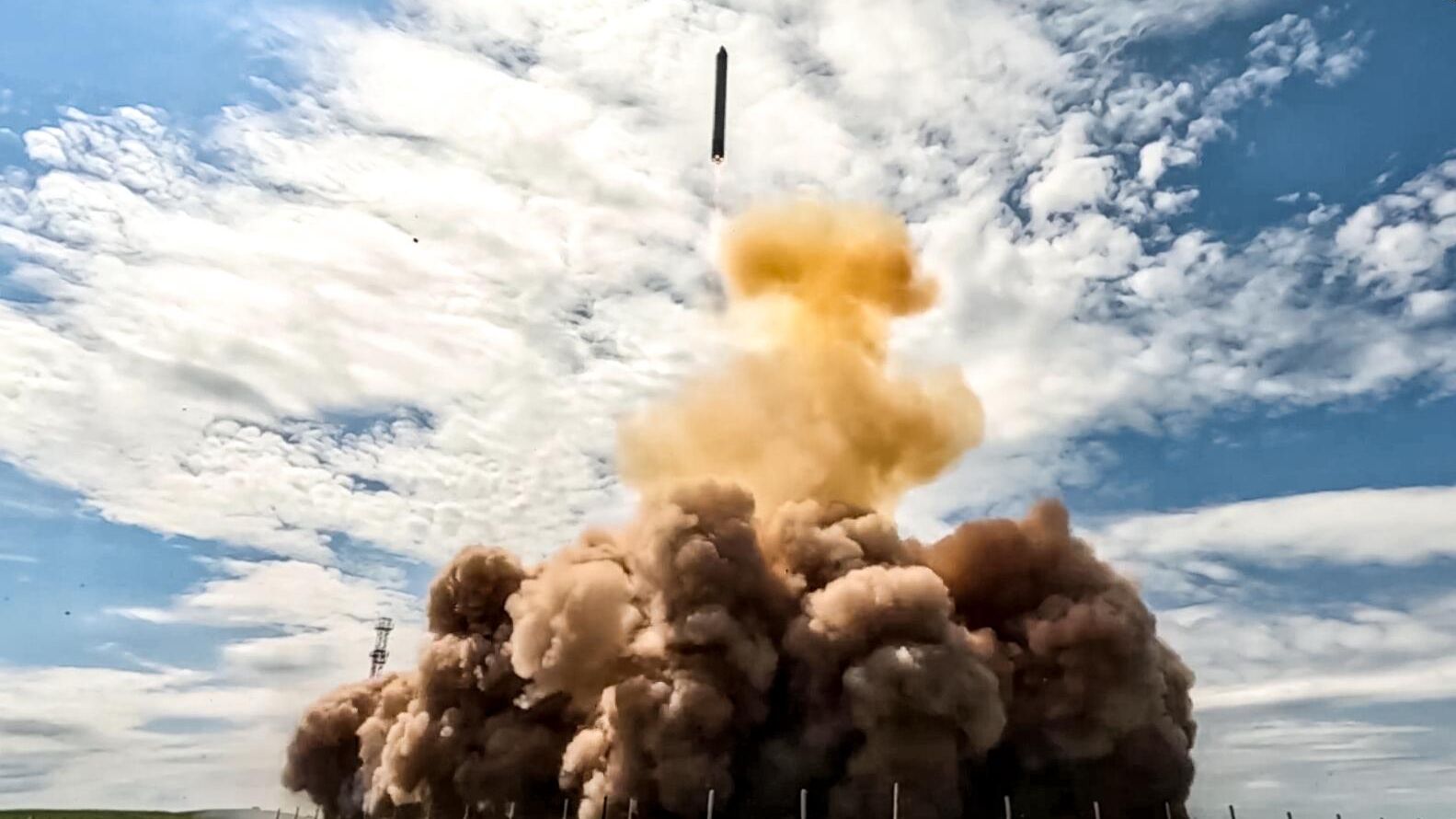 Испытания ракетного комплекса Сармат Испытания ракетного комплекса Сармат - РИА Новости, 1920, 15.05.2026