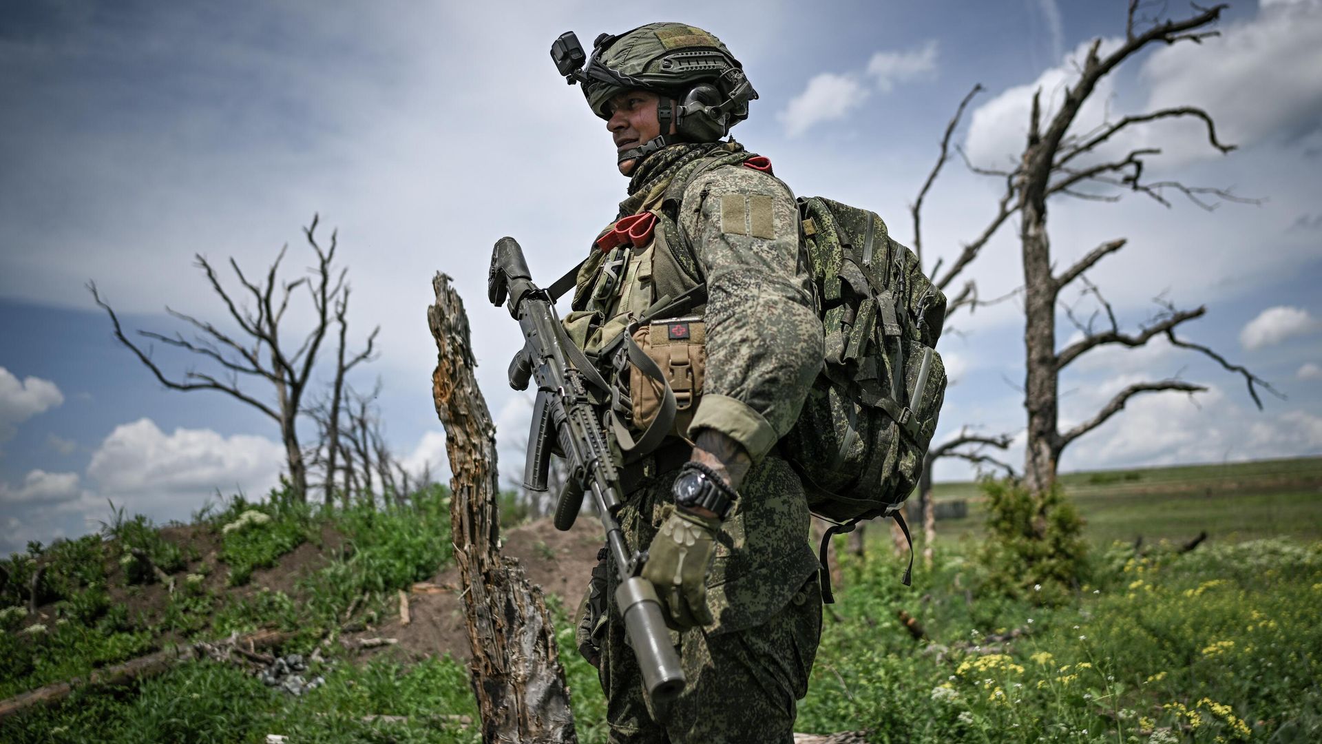 Российский военнослужащий в зоне проведения спецоперации Российский военнослужащий в зоне проведения спецоперации - РИА Новости, 1920, 21.05.2026