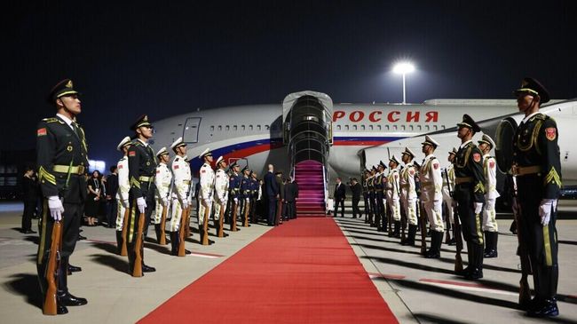  Прибытие Путина в Китай