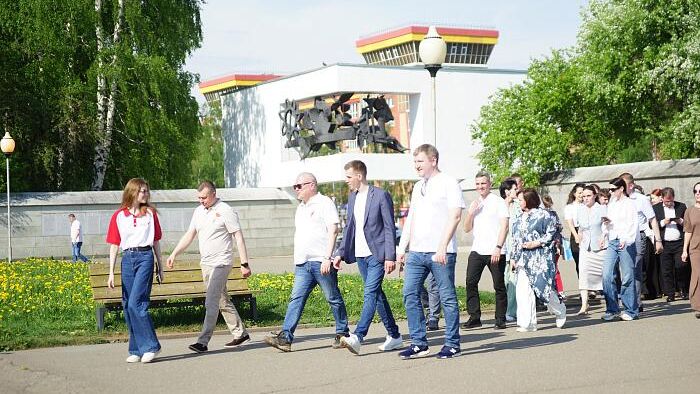 Реконструкция парка у Дворца творчества – Мемориала стартовала в Кирове Реконструкция парка у Дворца творчества – Мемориала стартовала в Кирове - РИА Новости, 1920, 19.05.2026
