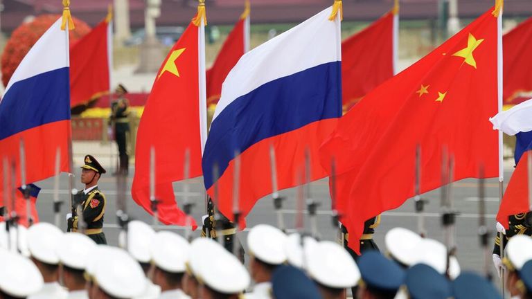 Обстановка в Пекине во время встречи президента России Владимира Путина и председателя КНР Си Цзиньпина Обстановка в Пекине во время встречи президента России Владимира Путина и председателя КНР Си Цзиньпина