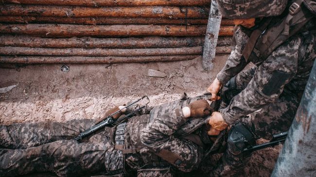 Раненый боевик ВСУ