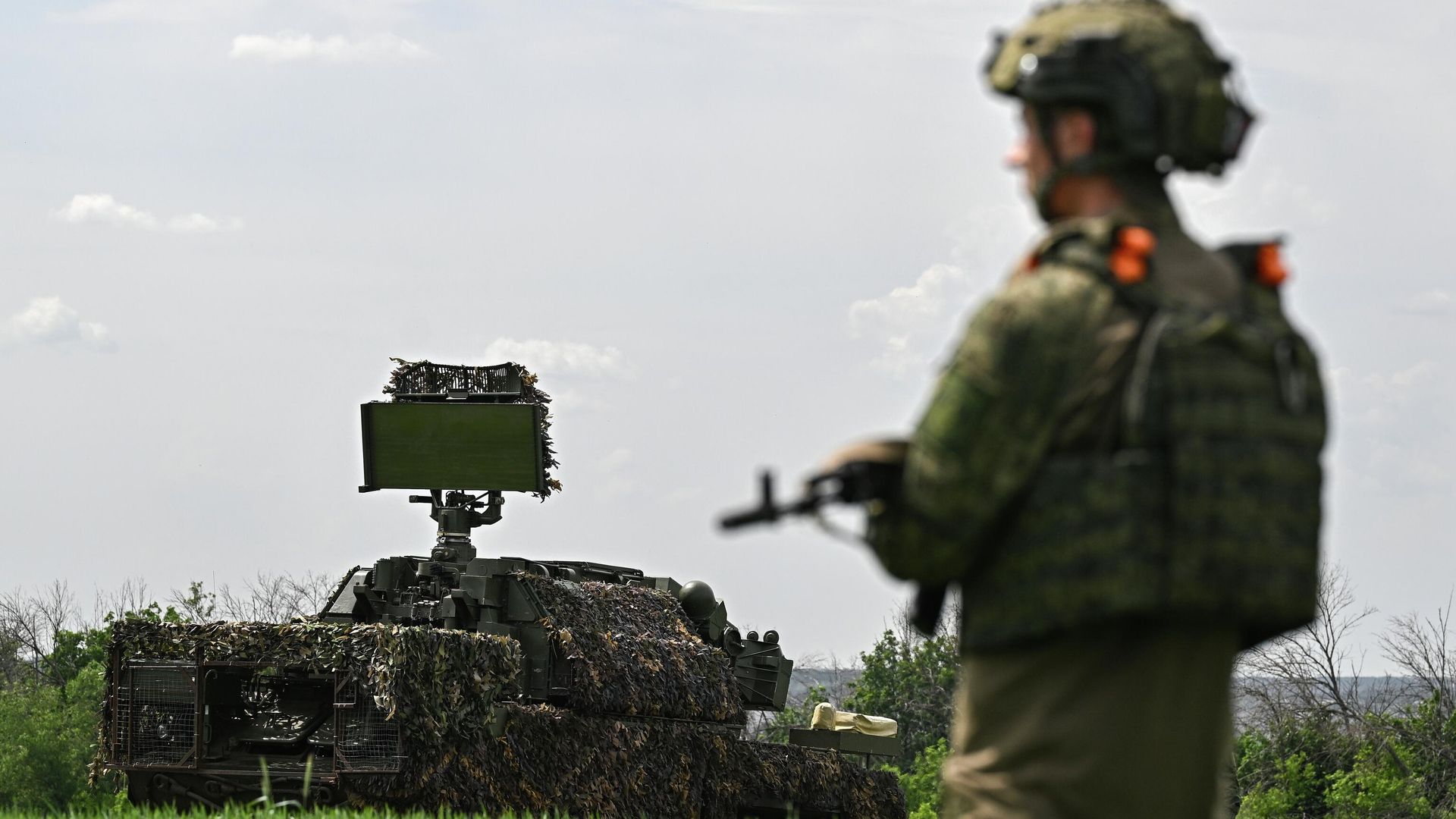 Боевое дежурство расчета ЗРК Тор-М2 - РИА Новости, 1920, 06.06.2026