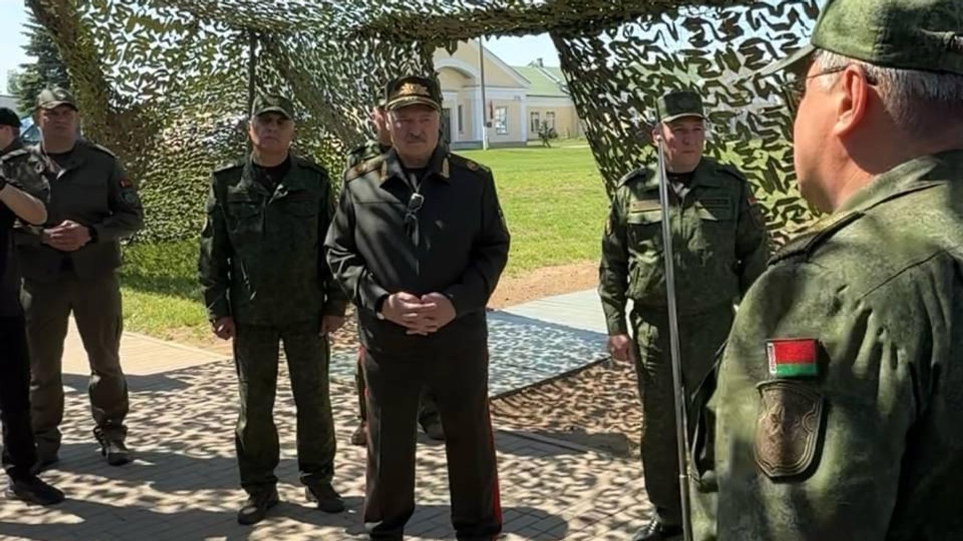 Президент Белоруссии Александр Лукашенко прибыл на тренировку боевого применения ядерного оружия Президент Белоруссии Александр Лукашенко прибыл на тренировку боевого применения ядерного оружия - РИА Новости, 1920, 21.05.2026