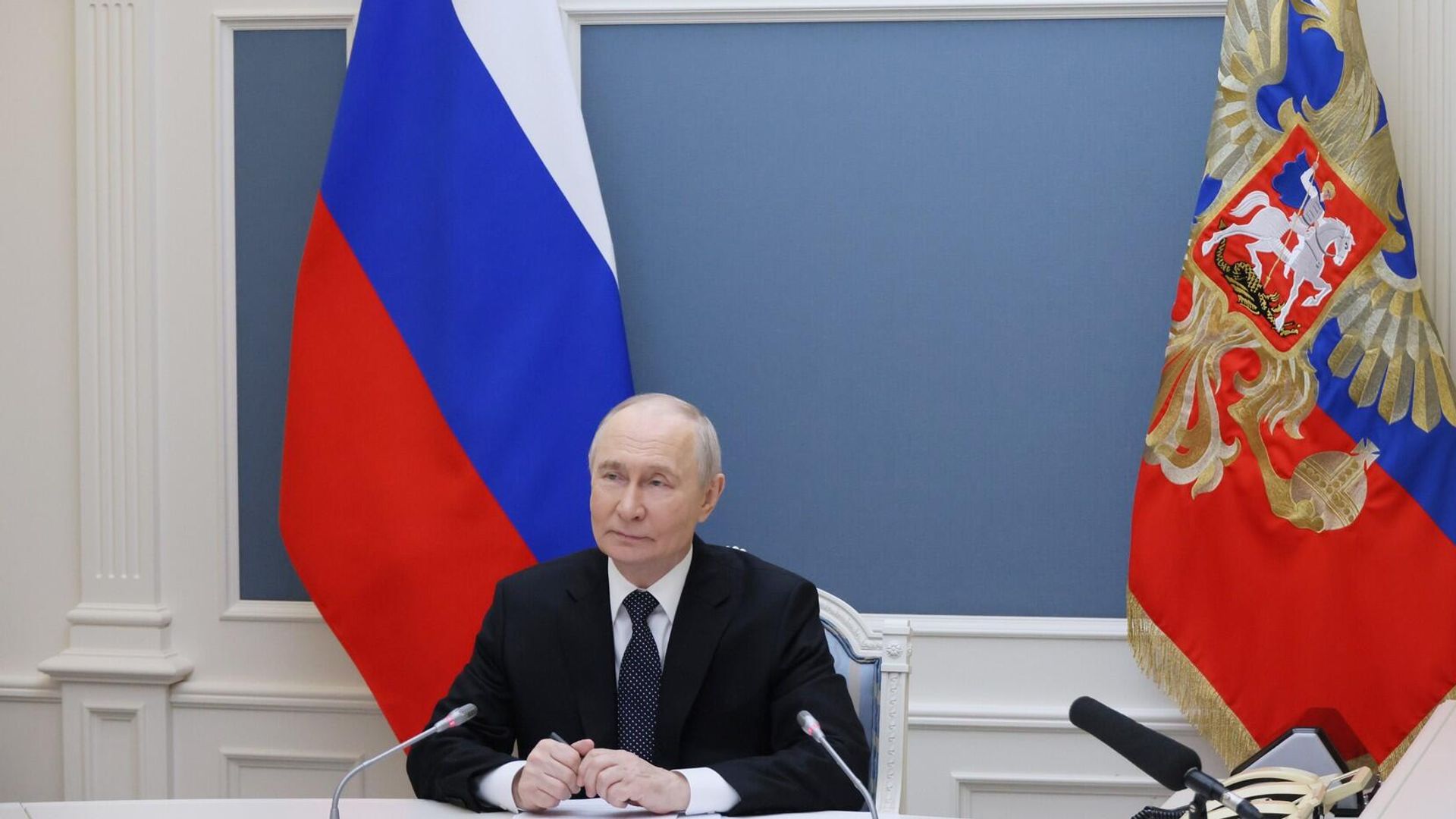 Владимир Путин совместно с Александром Лукашенко проводит по видеосвязи учения ядерных сил Владимир Путин совместно с Александром Лукашенко проводит по видеосвязи учения ядерных сил - РИА Новости, 1920, 21.05.2026
