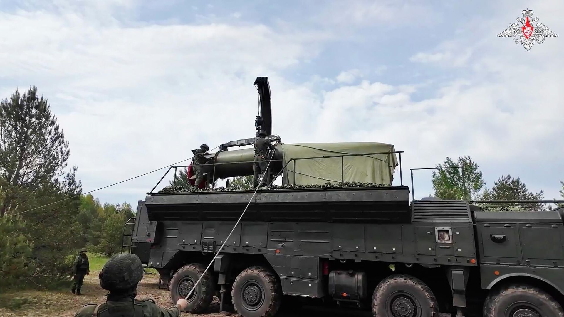 Доставка ядерных боеприпасов в полевые пункты хранения позиционного района ракетной бригады в Республике Беларусь Доставка ядерных боеприпасов в полевые пункты хранения позиционного района ракетной бригады в Республике Беларусь - РИА Новости, 1920, 21.05.2026